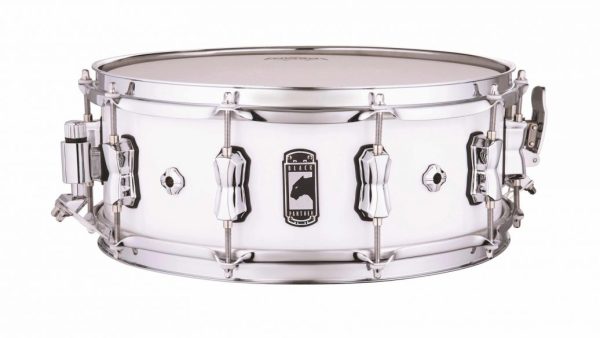 Caixa Mapex 14x5,5 Black Panther Venon Piano White Casco em Maple e Aros Powerhoop 2.3mm