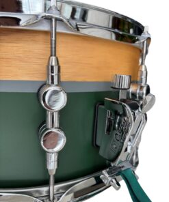caixa-odery-14x7-custom-green-line-natural-casco-em-araucaria-e-teca-e-10-afinacoes0