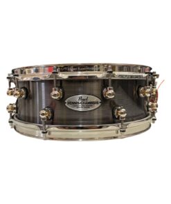 Caixa Pearl 14x5 Signature Dennis Chambers Casco em Alumínio Black Nickel e 12 Afinações Seminova