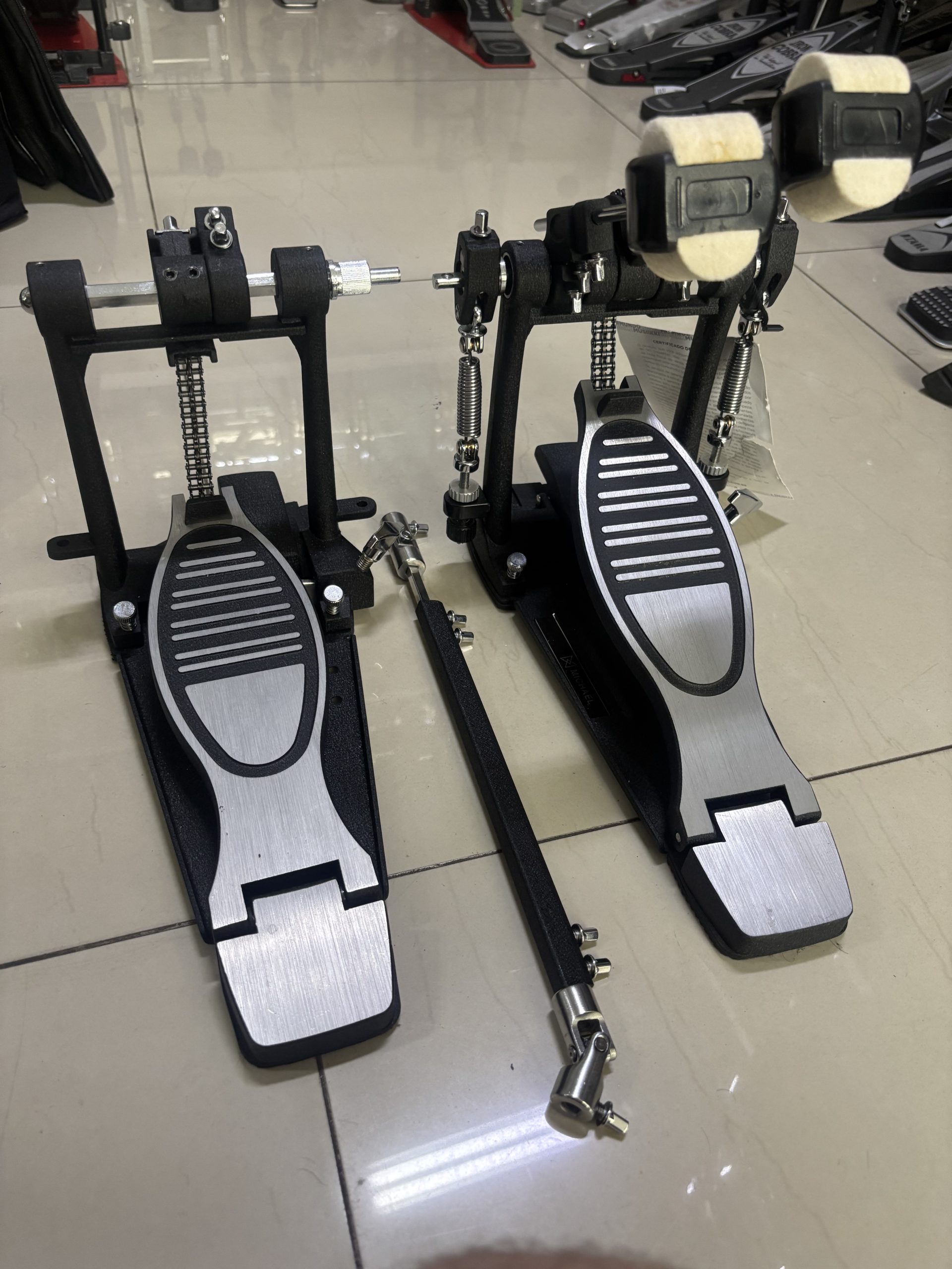 Pedal Duplo Michael DMHP430 (Seminovo)