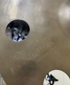 Alternative view of Prato Sabian HHX Evolution O-Zone 18” (Seminovo)